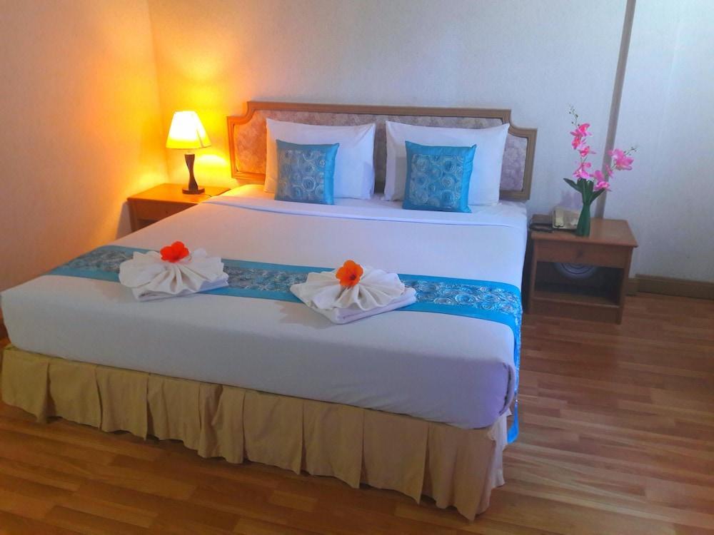 Takiab Beach Resort Hua Hin Exterior photo