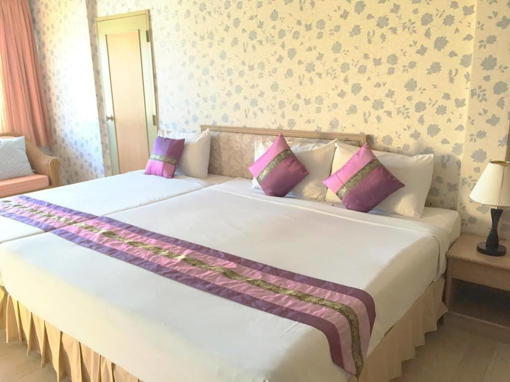 Takiab Beach Resort Hua Hin Exterior photo