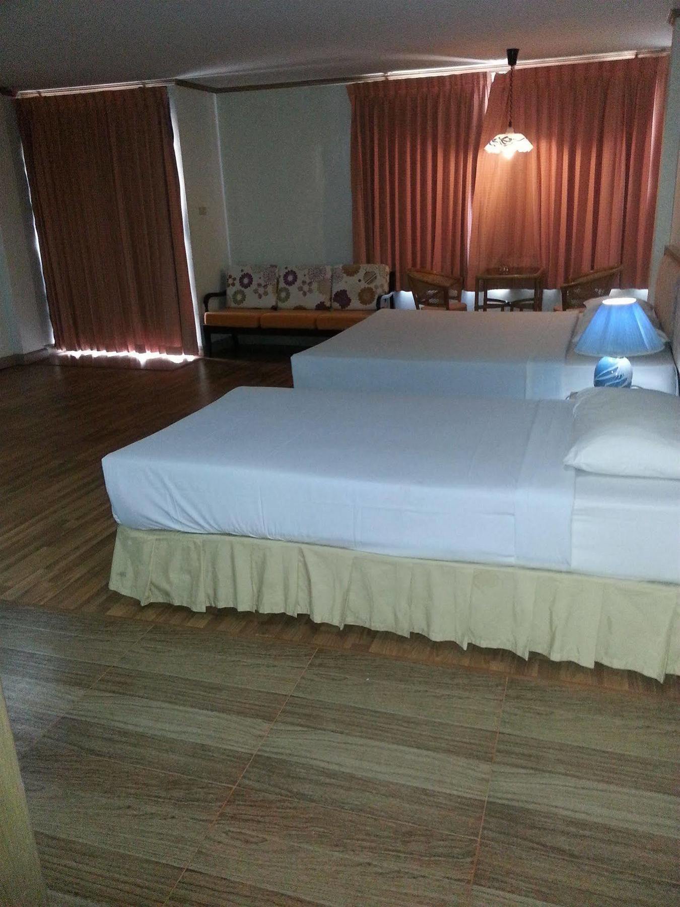 Takiab Beach Resort Hua Hin Exterior photo