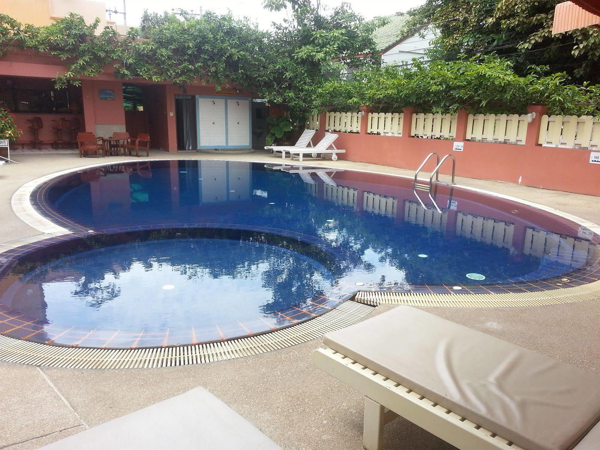 Takiab Beach Resort Hua Hin Exterior photo