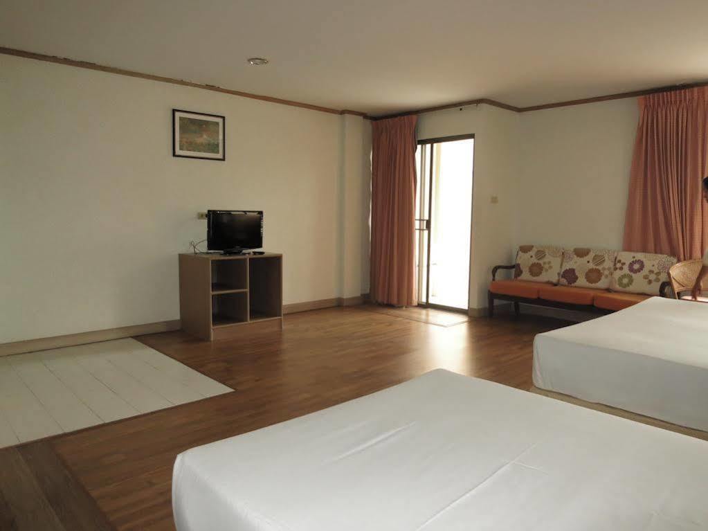 Takiab Beach Resort Hua Hin Exterior photo