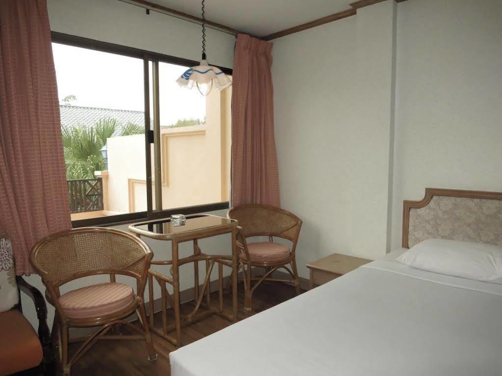 Takiab Beach Resort Hua Hin Exterior photo