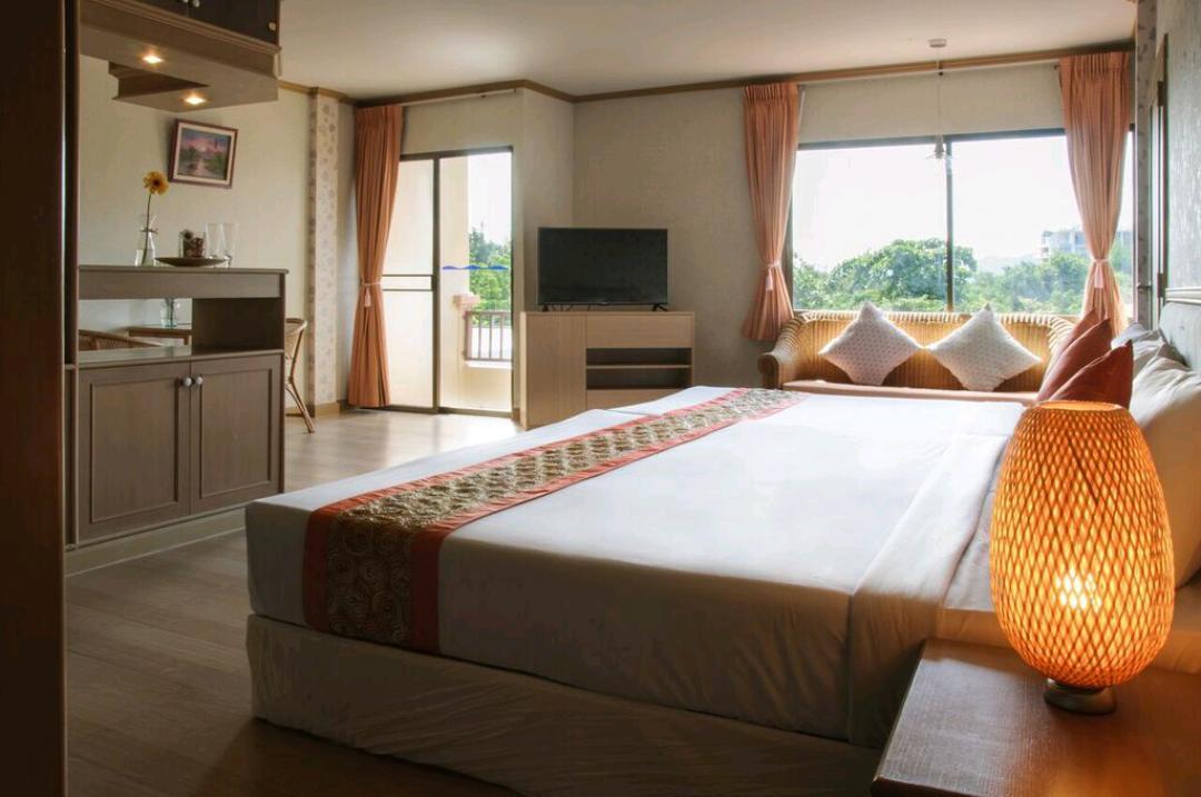 Takiab Beach Resort Hua Hin Exterior photo