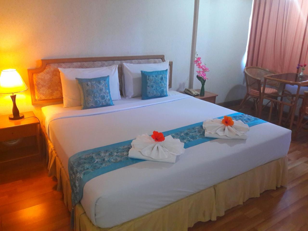 Takiab Beach Resort Hua Hin Exterior photo