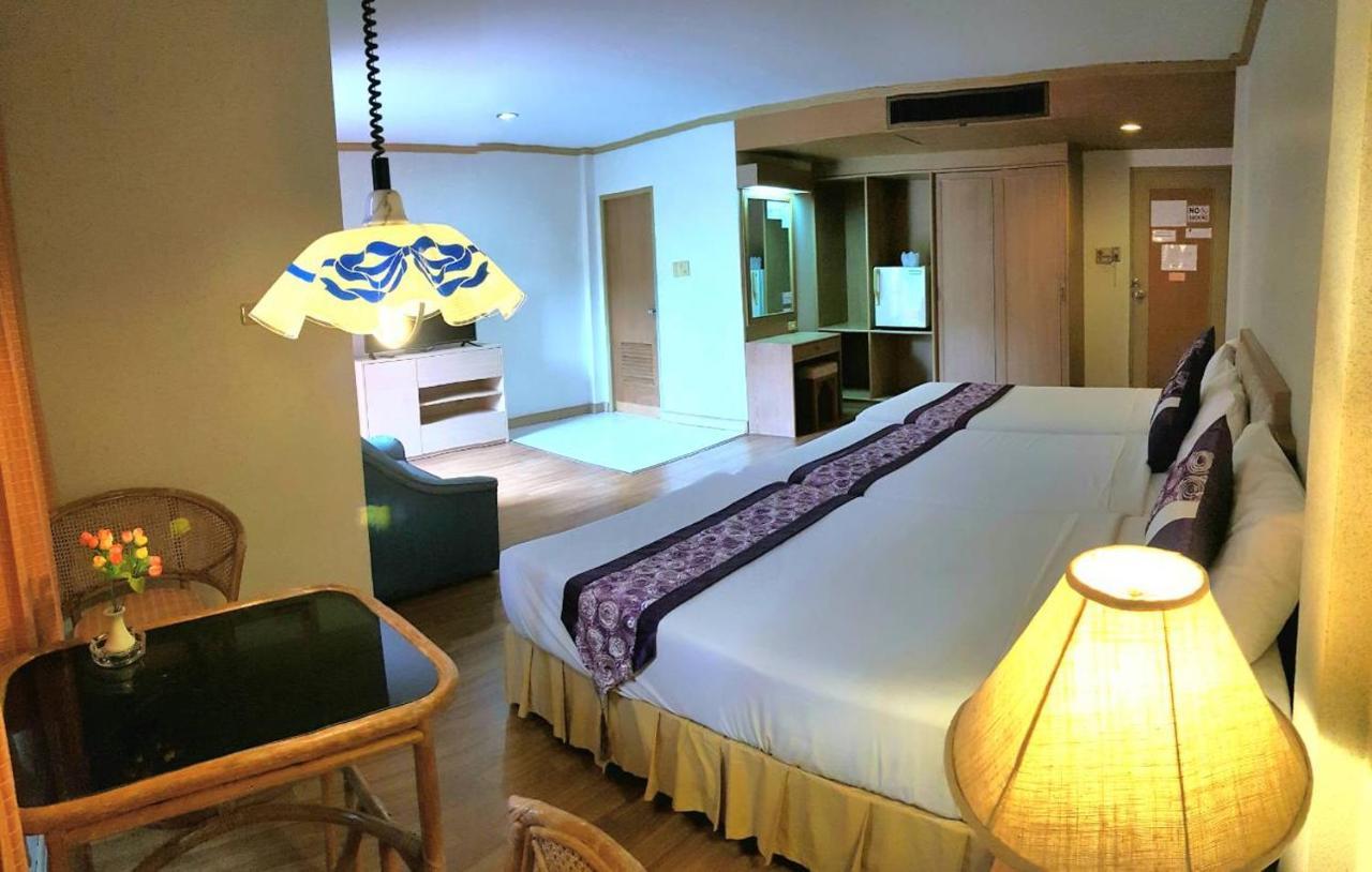 Takiab Beach Resort Hua Hin Exterior photo
