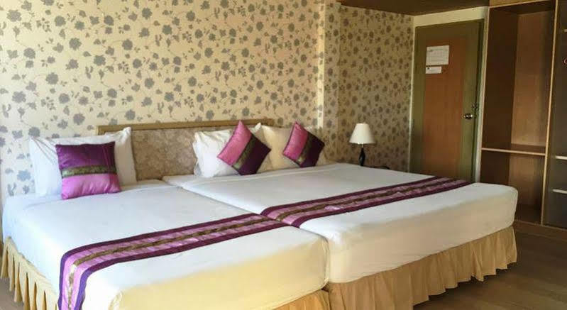 Takiab Beach Resort Hua Hin Exterior photo