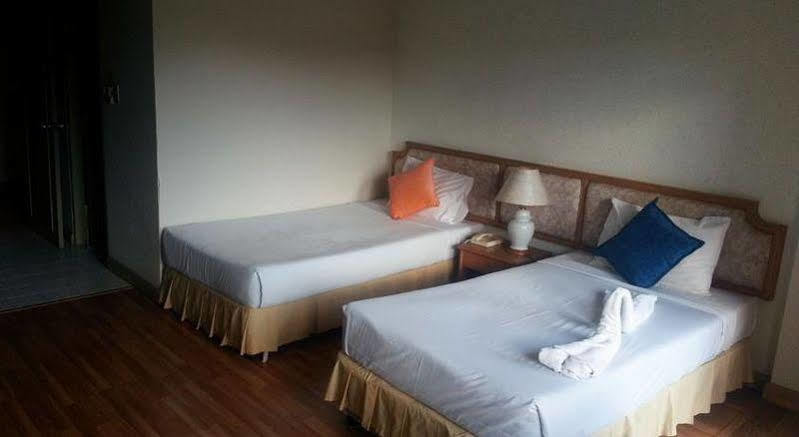 Takiab Beach Resort Hua Hin Exterior photo