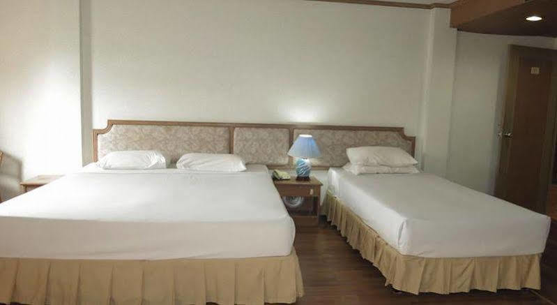 Takiab Beach Resort Hua Hin Exterior photo